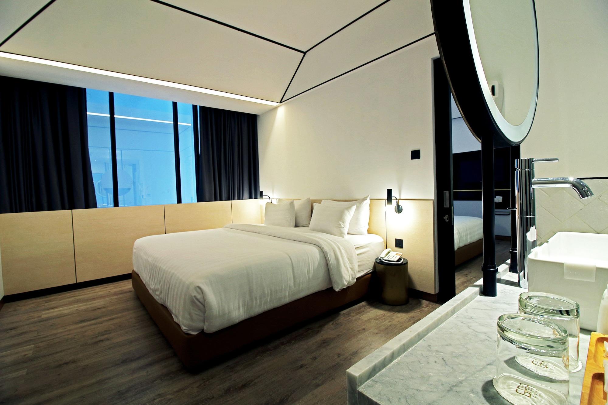 Gaia Cosmo Hotel Yogyakarta Exteriör bild