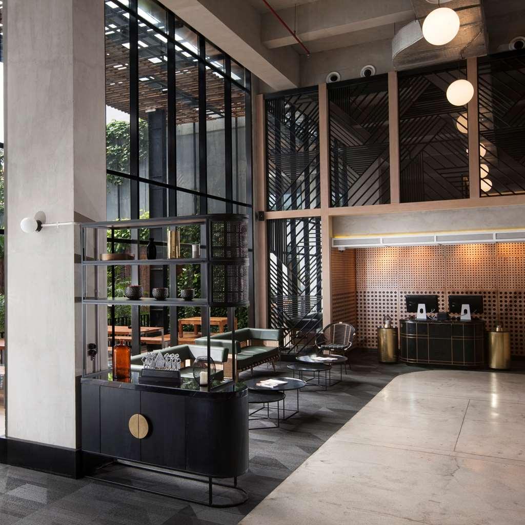 Gaia Cosmo Hotel Yogyakarta Inreriör bild